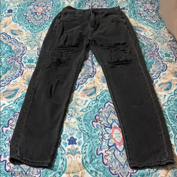 American Eagle Black Ripped Jeans - Picture 4 of 4